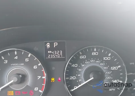 2010 Subaru Legacy 2.5I Premium из США, поврежденный, VIN 4S3BMCB69A3230846